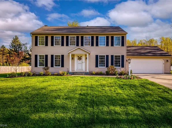 2664 Brunswick Ln, Hudson, OH 44236