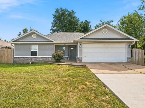 203 Greene Acres St, Lowell, AR 72745