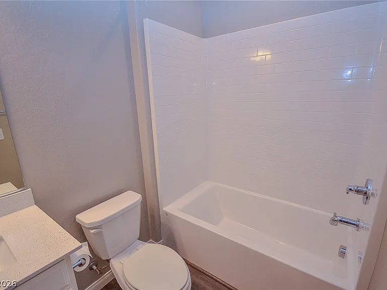 541 Tokopah Falls St — Photo 25