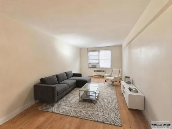 26-21 Union Street #2D, Flushing, NY 11354