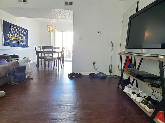 4th image of 8817 Wrenwood Ln