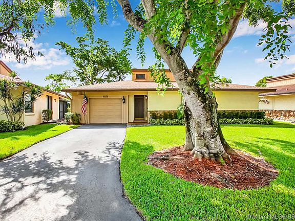 2nd image of 8172 Royal Palm Ct #7