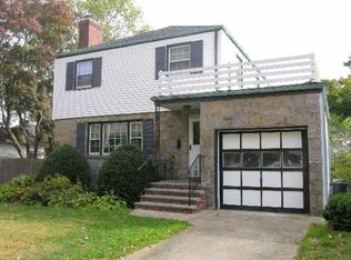 2126 Kirkwood Ave, Merrick, NY 11566