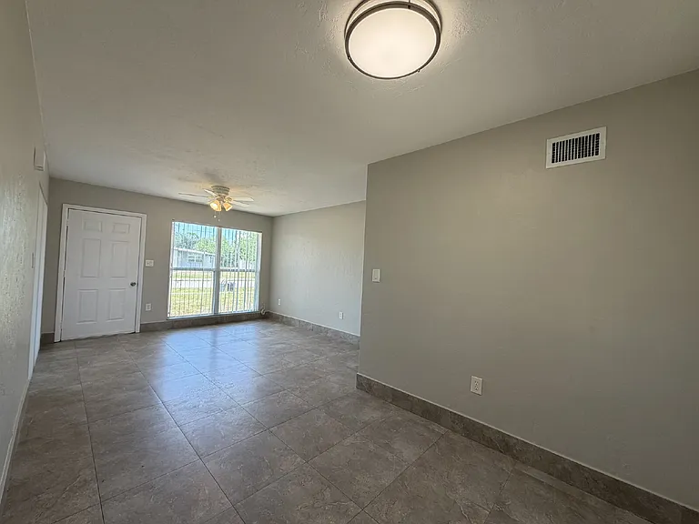 21090 Bersell Ave — Photo 6