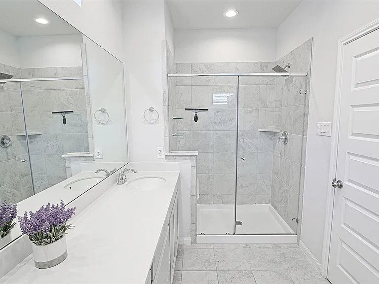 10005 Brickhouse Dr — Photo 15