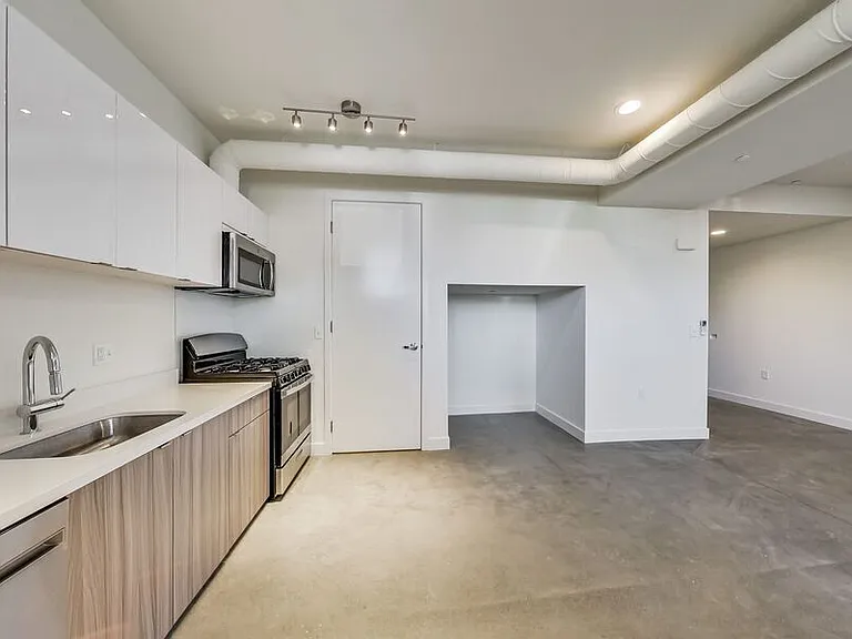 950 Lofts — Photo 65