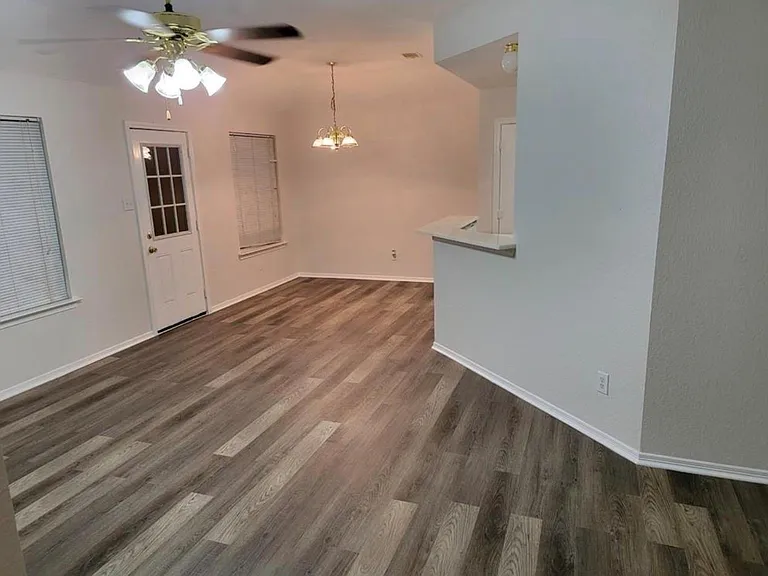 17303 Box Canyon Dr — Photo 3