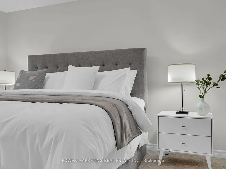 208 Alex Polowin Ave — Photo 27