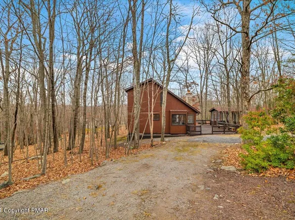 1551 Oak Ln, Bushkill, PA 18324
