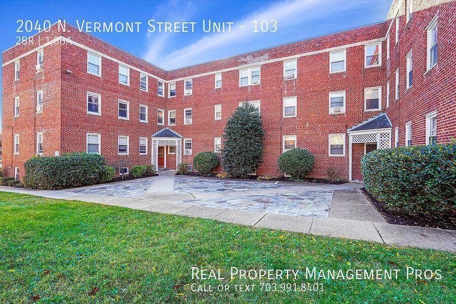 1st image of 2040 N Vermont St #103