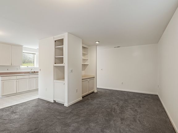 kitchen/dining/living