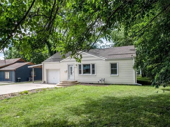 9705 E 66th St, Raytown, MO 64133