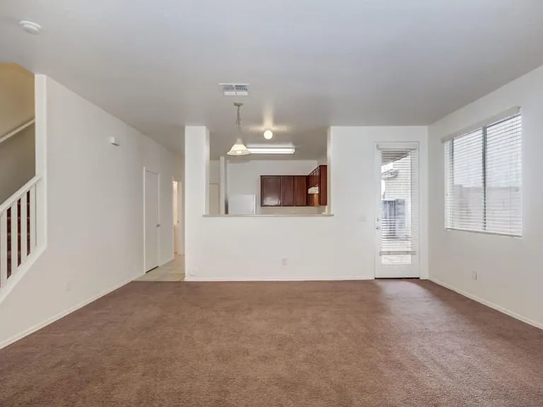 3019 S 101st Ave — Photo 18