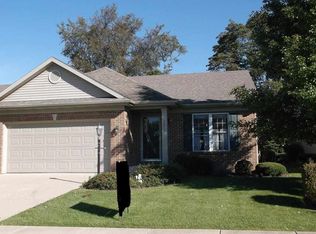 18101 Cloverleaf Dr S, South Bend, IN