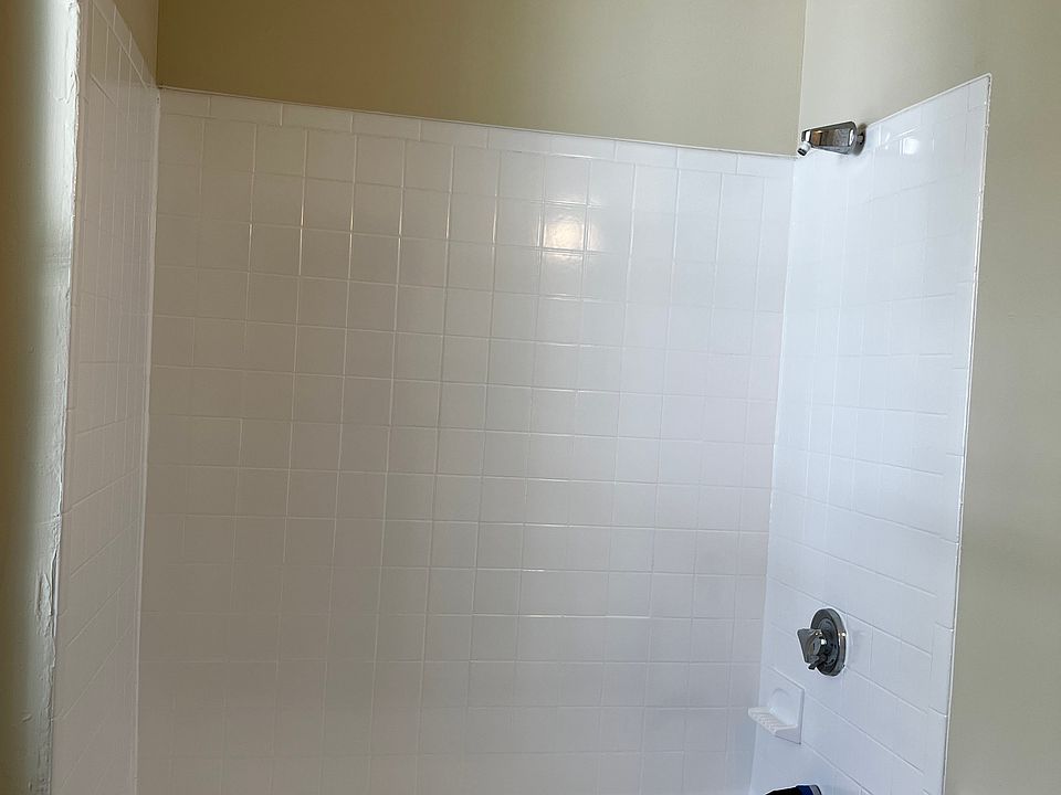 2nd image of 295 Nahant Rd APT 3