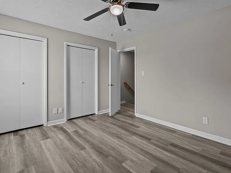 Elizabeth Street Townhomes — Photo 25