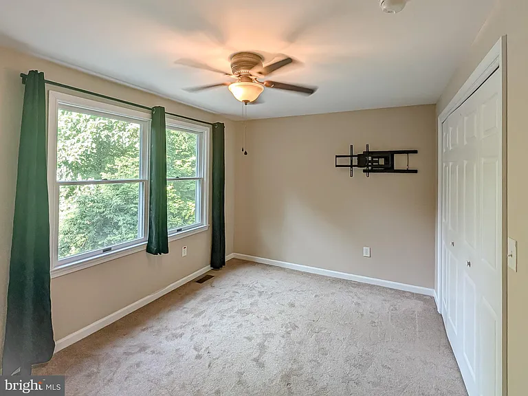 5115 Irving St #2 — Photo 16