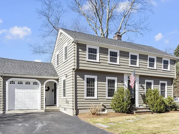4 Park St, Northborough, MA 01532