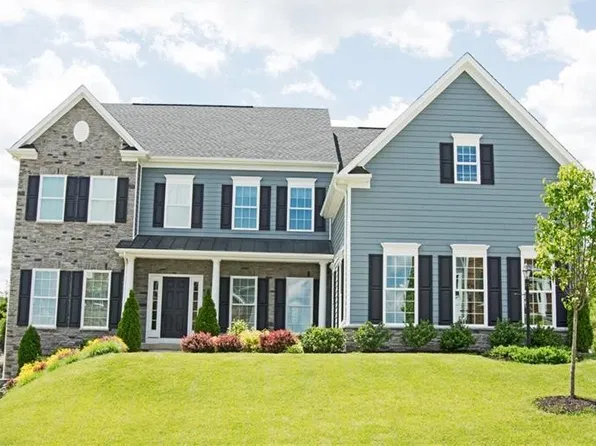 1013 Coldstream Dr, Canonsburg, PA 15317