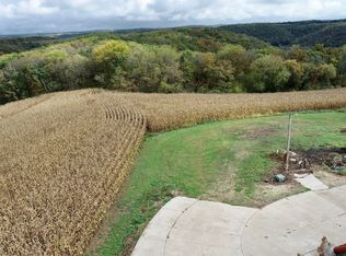 8861 Union Ridge Dr, Hokah, MN 55941