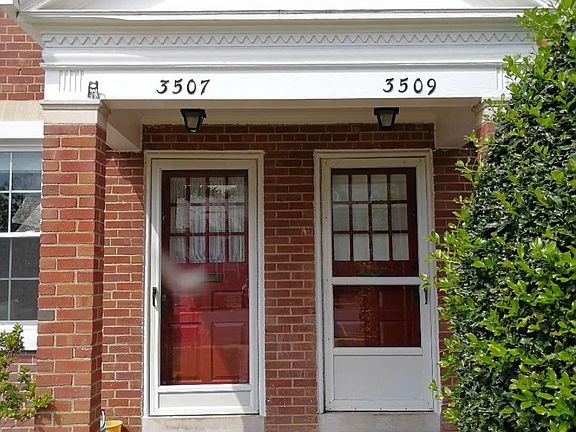 3509 S Wakefield 