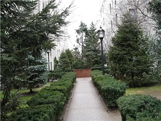 Sold by Furumoto Realty of New York City Inc | media 3