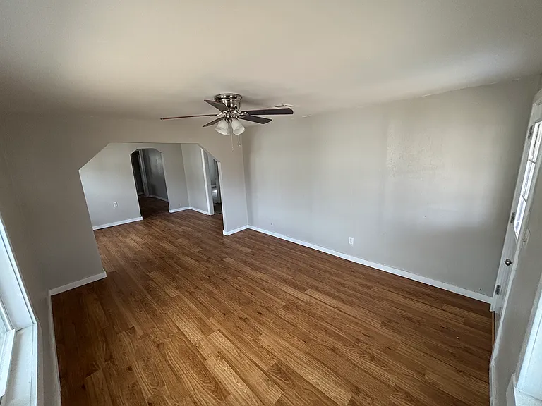 407 S 48th West Ave — Photo 3