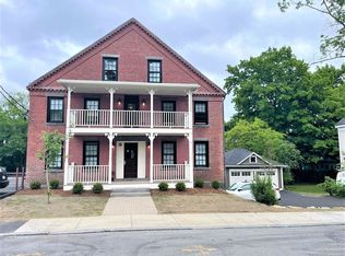 41 Summer St, Leominster, MA 01453