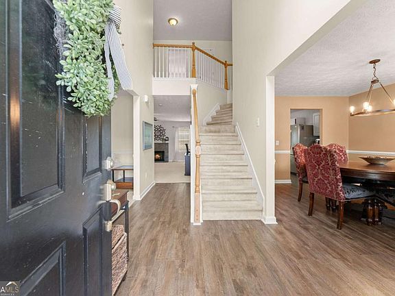 4th image of 2665 Meridian Dr