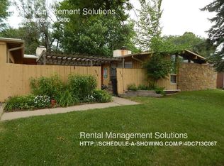 5218 SW 12th Ter, Topeka, KS 66604