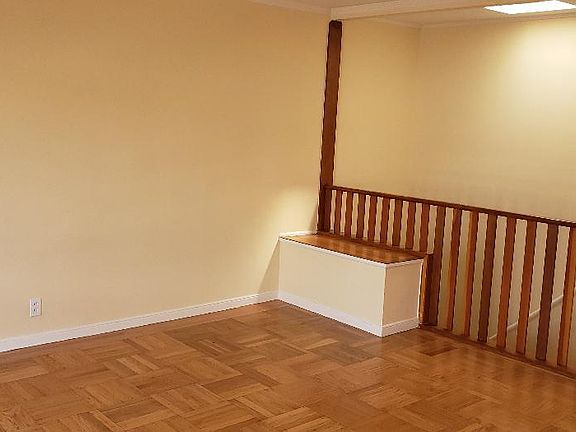 3rd image of 1726 40th Ave