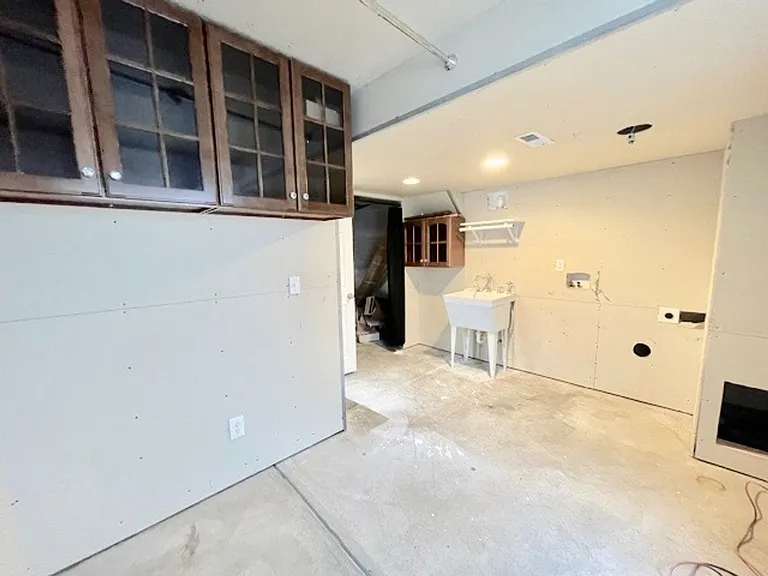 7778 Buckeye Tree Ln — Photo 58