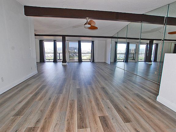 5th image of 31408 Club Vista Ln
