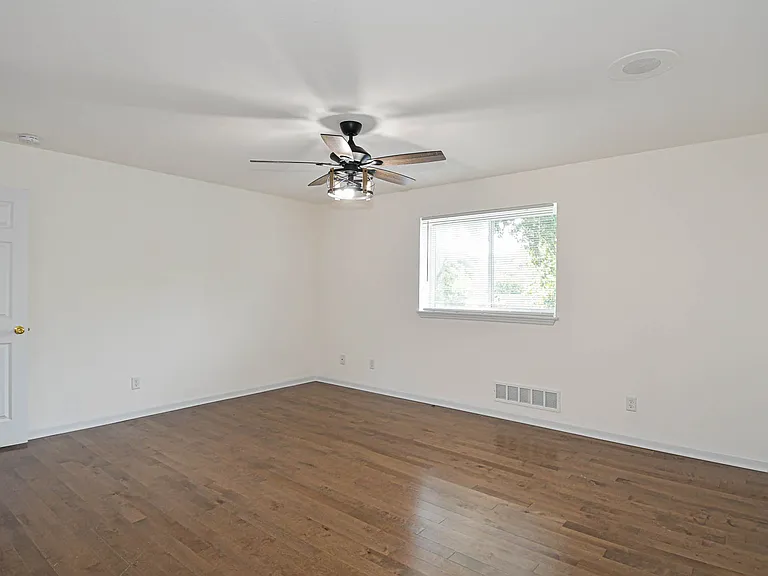 306 Bright Meadows Dr — Photo 18