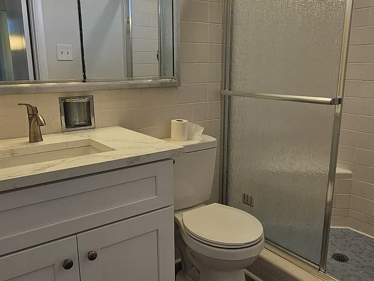 1329 Fairfield Dr — Photo 8