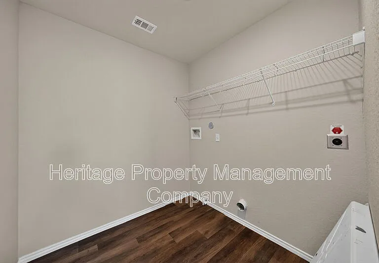 6326 Willow Point Blvd — Photo 32