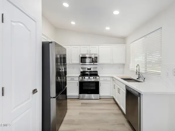 6050 S WINDSTREAM Place, Chandler, AZ 85249