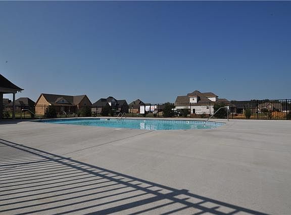 3rd image of 1423 Rhonda Dr Lot 105