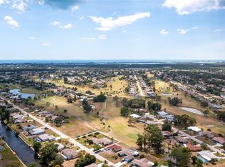 114 Caddy Rd, Rotonda West, FL 33947