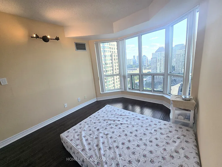 11 Lee Centre Dr #2102 — Photo 14