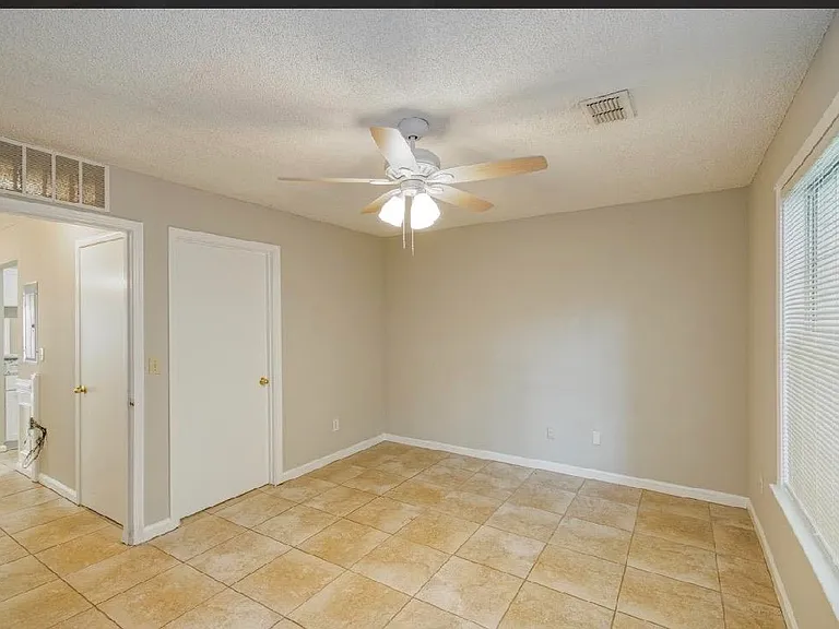2912 Capital Park Dr — Photo 13