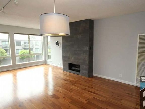 3rd image of 5160 Diamond Heights Blvd