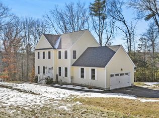 48 Appleblossom Dr, Ayer, MA 01432