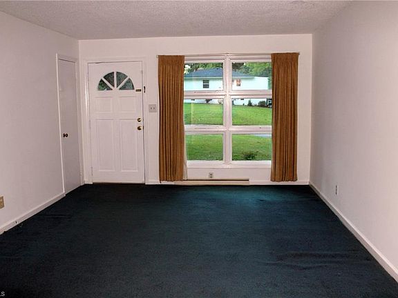 2nd image of 1723 Dublin Dr