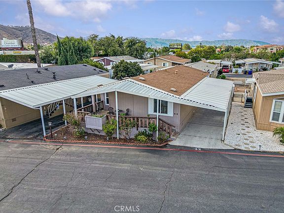 2nd image of 3701 Fillmore St Space 32