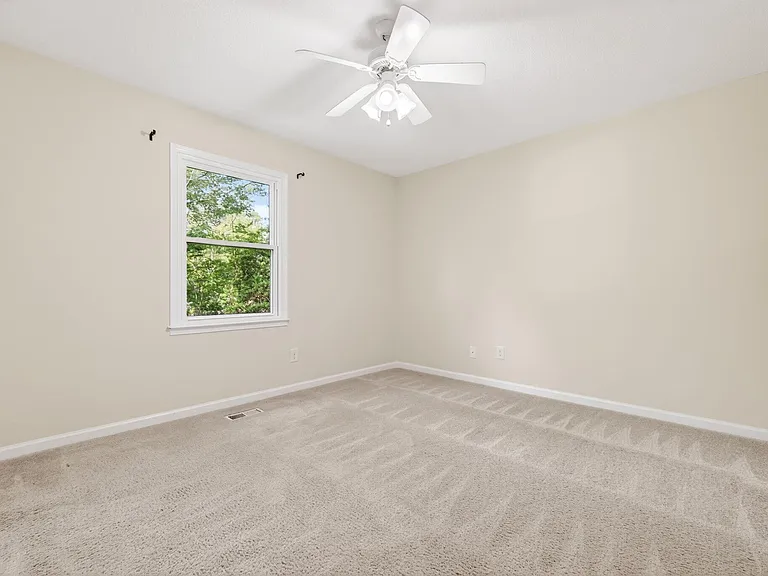 1526 Dirkson Ct — Photo 24