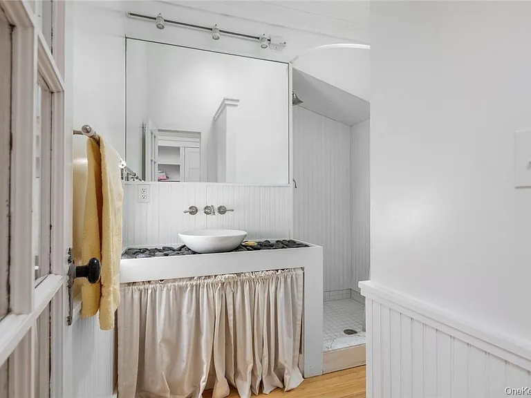 31 Kittredge Dr — Photo 16