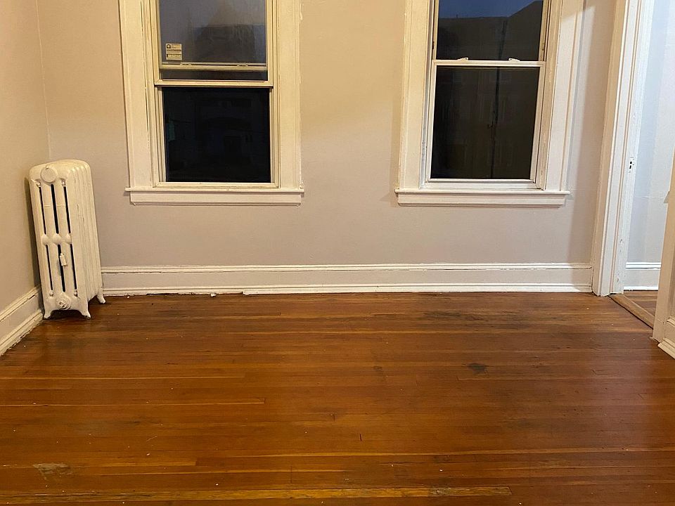 2nd image of 23 Park Rd