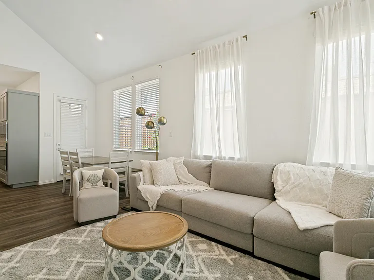 4265 Watson Way — Photo 14