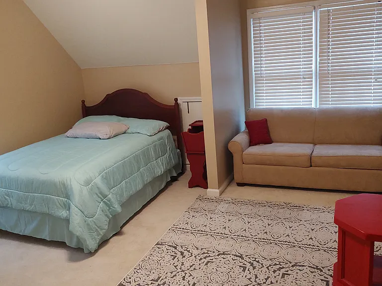 Lake Forest Dr — Photo 20